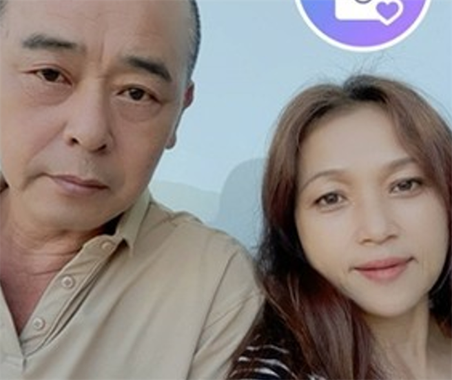 泰雅族猎人杨东波，15日心血来潮上山打猎，原本想上山猎山羊，却意外救到失踪40天的邱男，事后他与漂亮老婆的照片也曝光。（图／翻摄当事人脸书）