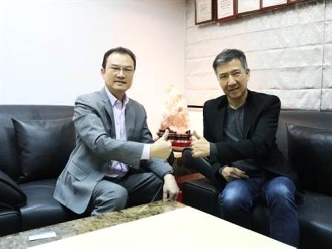 理财周刊发行人洪宝山(左)、徐克宇(右)。(图/理财周刊提供)