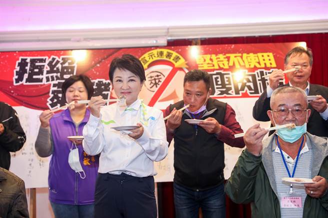 台中市长卢秀燕强调，身为台中市长，职责是守护市民的健康，为民发声。（卢金足摄）