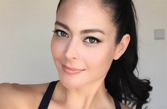 Jocelyn Luko被封翻版关之琳。（图／翻摄自jocelynlukosandstrom IG）