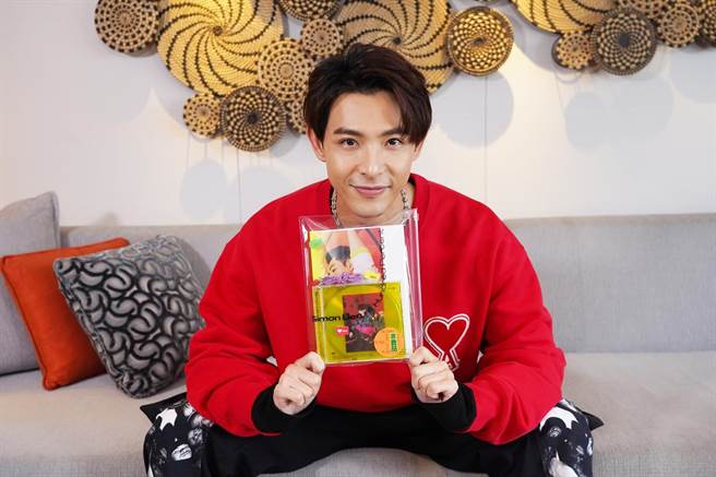 連晨翔近日推出新作《百分百》。（MyMusic提供）