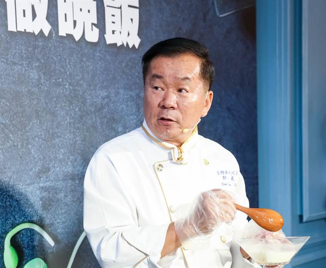 昔为三立美食节目《型男大主厨》固定班底的名厨郭主义，其爱女传出在家中轻生，经送医后不治。（中时资料照，苏蔓摄）