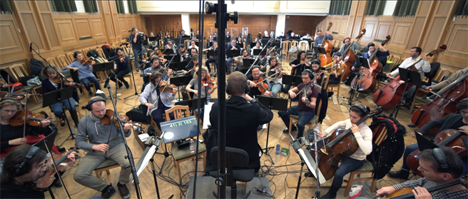 《三国群英传8》团队邀请到张衞帆先生创作游戏主题曲。(图/宇峻奥汀提供)