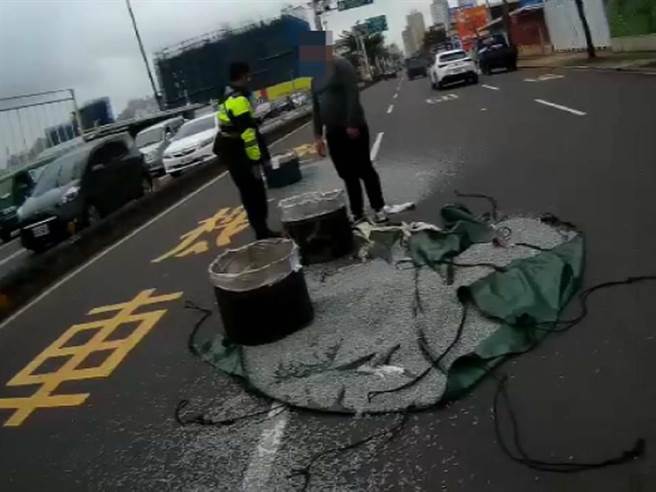 警方到场处理。（翻摄照片／蔡依珍桃园传真）