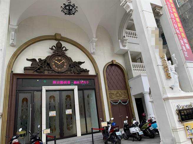 高雄左营这家医院上演神鬼交锋戏码，医美经理涉嫌诈骗客户，诈得上百万元。（柯宗纬摄）