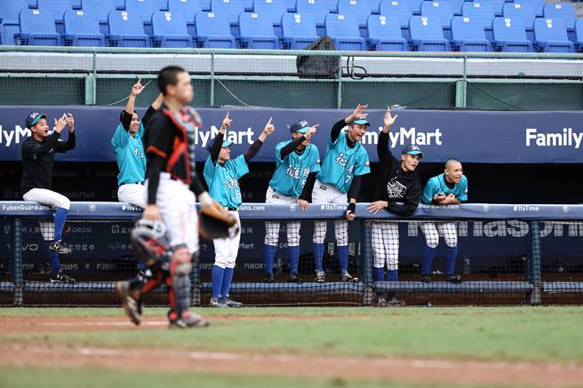 花莲县以4比1击败苗栗县，拿下此届季军。（大会提供）