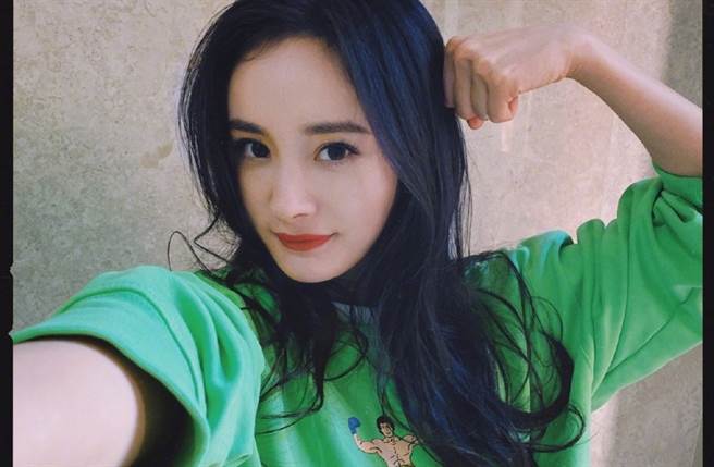 大陆女星杨幂。(取自杨幂微博)