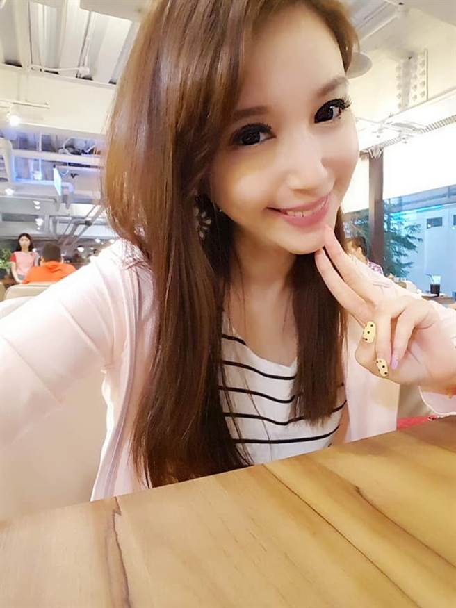 蔡郁璇时常在脸书分享自己的生活体悟。(图/翻摄自蔡郁璇脸书)