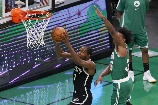 篮网球星杜兰特认为全场压迫式的防守对于现今的NBA球员不管用了。（美联社资料照）