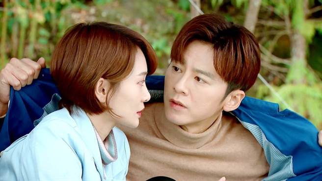 李国毅、李亦捷剧中感情大跃进。（三立提供）