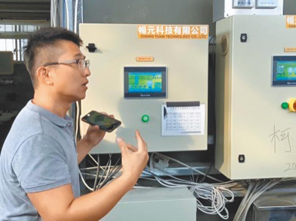 微醺农场导入智慧化系统提升小黄瓜供应量。图／业者提供