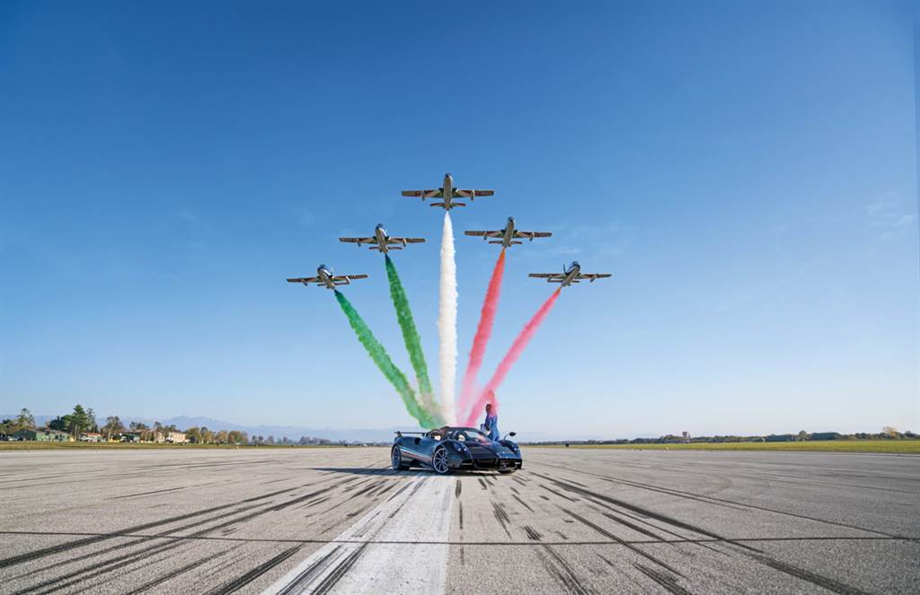 三輛限定絕響！Pagani推出Huayra Tricolore向義軍飛行特技部隊成立60週年致敬
