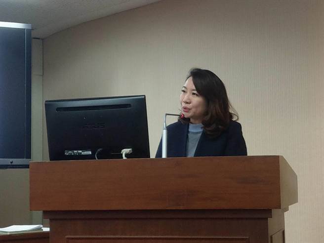 民进党立委罗美玲今日于立院内政委员会建议，对于实价登录不实，英国是罚金无上限兼併徒刑，德国则是房产售价超过公道价就关3年，可供台湾参考。（图／吴家豪摄）