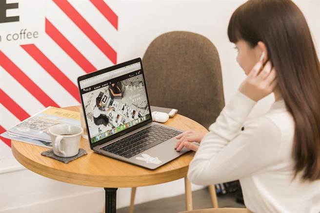 （最时髦的线上学习平台，五大系列课程华丽登场。图／哇哉上课）