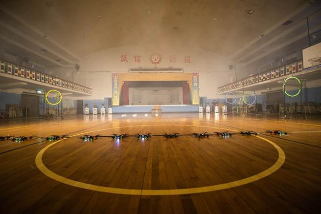 跨域领航，『基商航电』成就惊奇的学习新思维。（基商提供／吴康玮基隆传真）