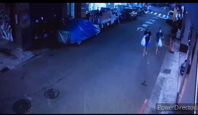 柬国返台居检趴走逛超商，高市开铡2人各10万。（柯宗纬翻摄）