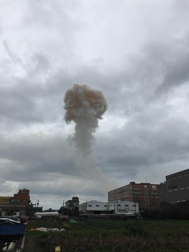 旭富再传蕈菇状爆炸，劳检处勒令停工。(议员刘胜全提供／蔡依珍桃园传真)