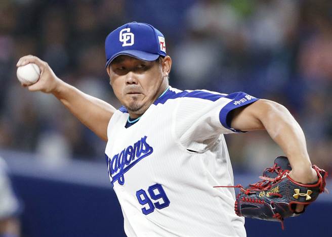 「平成怪物」松坂大辅整季未出赛，遭西武狮队减薪1000万日圆并续约1年。（美联社资料照）