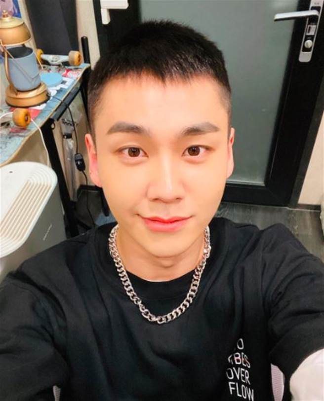 镒勋称只是按规定入伍，绝不是为了逃避调查。（图／翻摄自IG）