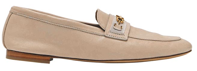 Salvatore Ferragamo Archie粉肤色小牛皮平底皮鞋，2万5900元。（Salvatore Ferragamo提供）