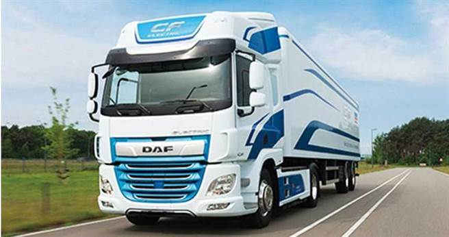 台塑集团积极布局电动车市场，与荷商VDL共同开发的电动商用卡车已在欧洲上路。（图／翻摄自台塑集团官网）