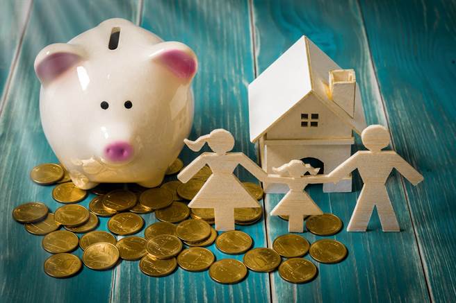 买房购屋眉角多…掌握简单几招，聪明买房并不难！(图/小花平台保险提供)