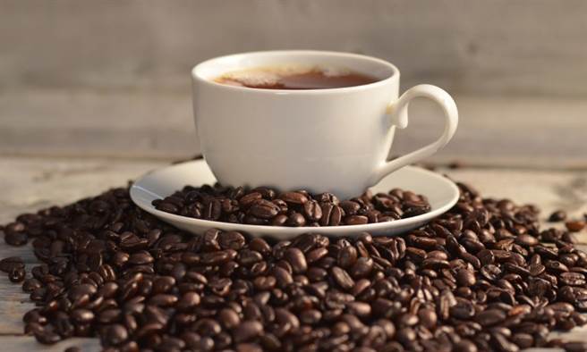 喝咖啡到底抗发炎、还是让体内发炎更严重？专家研究说话。(示意图/Pixabay)