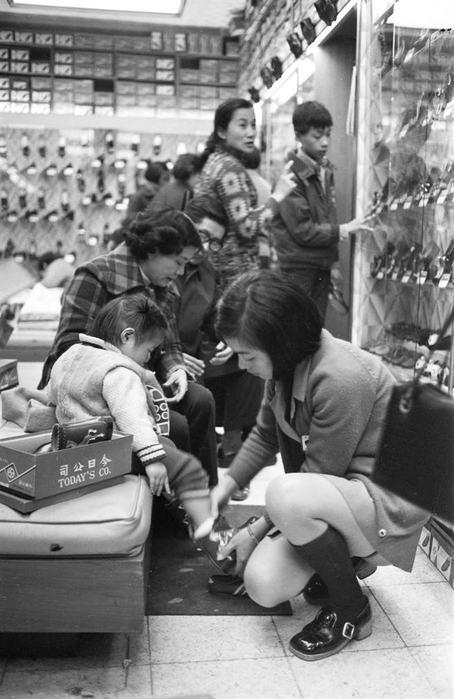 到今日買鞋。（圖/報時光提供）