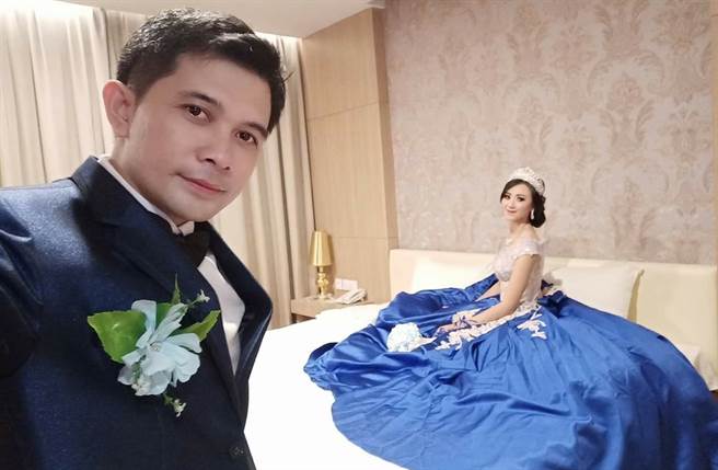 两人苦恋7年后，师生恋修成正果。(翻摄自Vinda Virginia)

