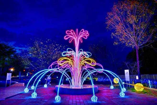 第二届食水嵙溪石冈花漾艺术节梦幻指数破表，预计12月26日点灯。（石冈区公所提供／王文吉台中传真）