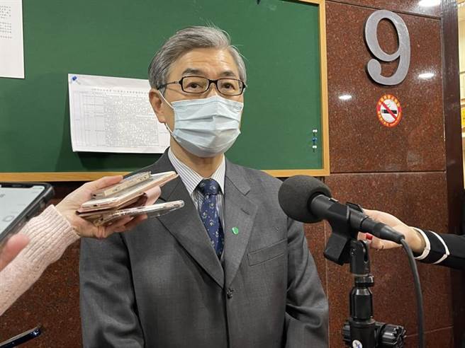 金管会主委黄天牧强调，在富邦金控公开收购日盛金控案中，没有护航或偏向任何一方。图／彭祯伶