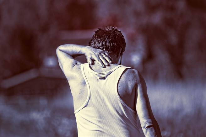 為親手抱孫女，他用新療法戰勝纏身20年頑強乾癬。(示意圖/Pixabay 非新聞當事人)