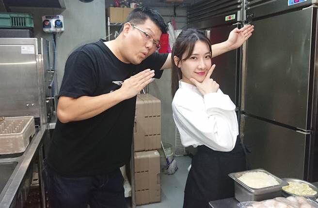 陳予新及藍帶大廚Powell送上聖誕大餐，挑戰從西方經典料理中，融入東方在地風味。(陳予新提供)