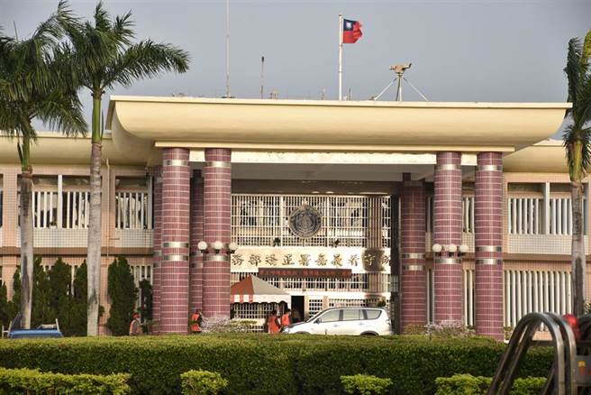 嘉义看守所传出一名自主监外作业郑姓受刑人无故离开作业的工厂，目前人已在台南市找到。（取自嘉义看守所网站∕吕妍庭嘉义传真）