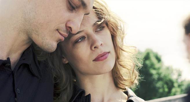 电影《水漾的女人》佳评如潮。（海鹏影业提供）