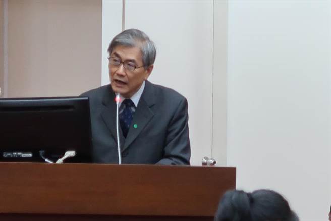 金管会主委黄天牧23日在财委会上罕见怒斥。图／魏乔怡