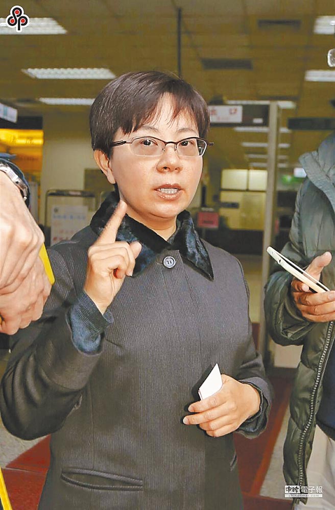 双子星大楼开发弊案，当时的台北市议员赖素如索贿1500万元、收受100万元贿款，在议会提案护航太极双星公司，台湾高等法院更一审依职务上行为收贿罪将她判刑7年6月，赖提上诉遭驳回。目前担任律师的赖素如须入狱，已通知检方启动防逃。(本报资料照片)