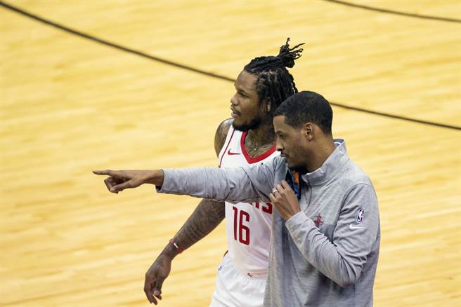 先前热身赛有上场的火箭后卫麦克勒摩，如今成为最新一波检测呈现阳性球员。(美联社)