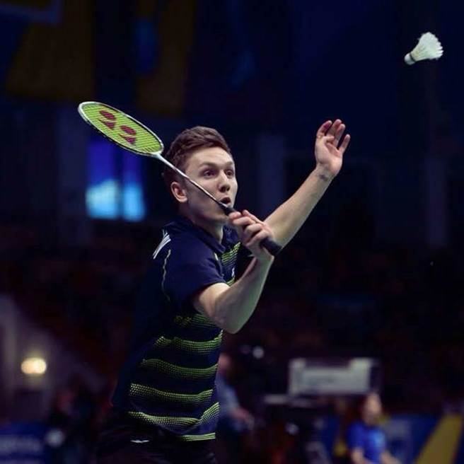 世界羽球总会针对俄罗斯双打选手哈基莫夫涉嫌赌博与操控比赛决定禁赛5年。(摘自哈基莫夫脸书)