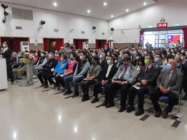 彰化市长林世贤25日就职2周年典礼，嘉宾云集。（吴敏菁摄）