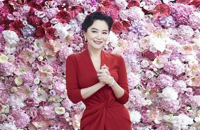 Brigitte Lin was shocked by the appearance of cranes in her own home, accidentally exposed 4.2 billion luxury backyard landscaping-Entertainment-China Times