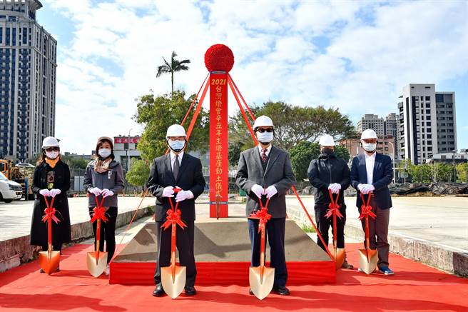 2021台湾灯会将在新竹市举办，主灯「乘风逐光」12月25日于新竹锦华公园进行动土仪式。（交通部观光局提供／陈佑诚传真）