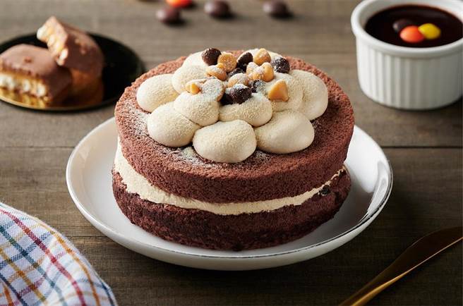 We Sweet联名Reese’s花生巧克力 全联元旦美式限量1元(图/厂商提供)