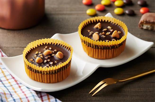 花生巧克力乳酪，每盒2入约110g，79元。（全联提供）