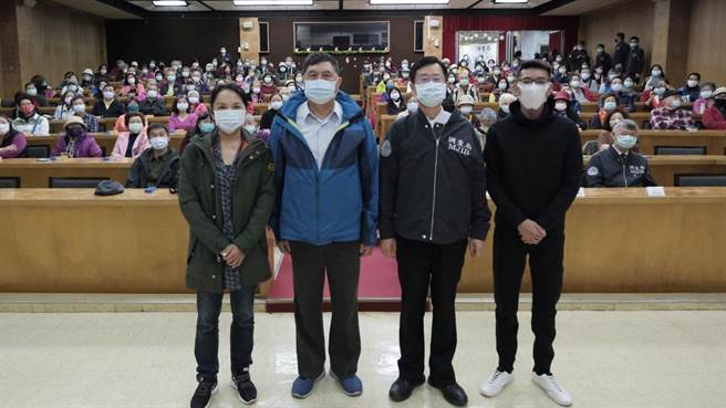 調查局再辦敦親睦鄰活動，歡樂氣氛中共同分享國安知識。（調查局提供）