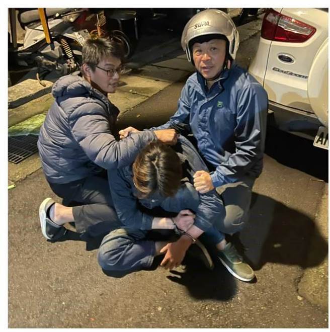 桃园市警察局执行今年第三次全国肃枪行动，破获非法枪械14支，改造工厂2处。（翻摄照片／赖佑维桃园传真）