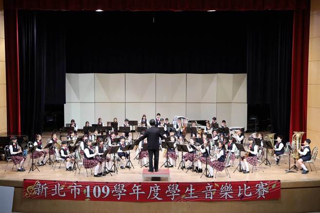 新北市学生音乐比赛成绩揭晓，新北市光復国小管乐团拿下特优成绩，取得全国赛门票。（光復国小提供）