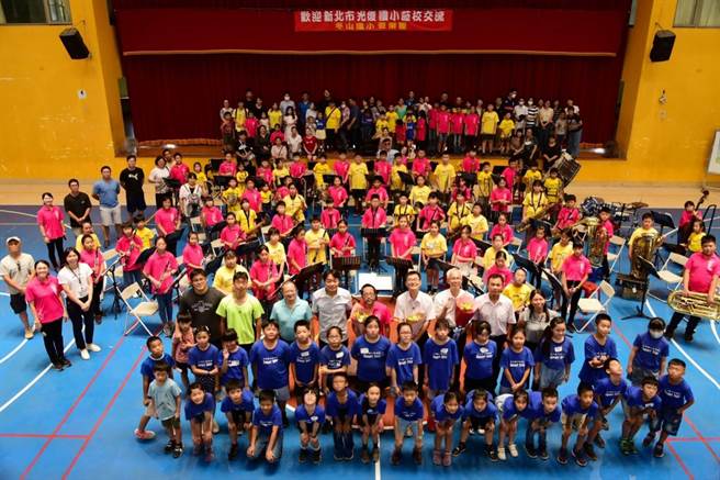 新北市学生音乐比赛成绩揭晓，新北市光復国小管乐团拿下特优成绩，取得全国赛门票。（光復国小提供）