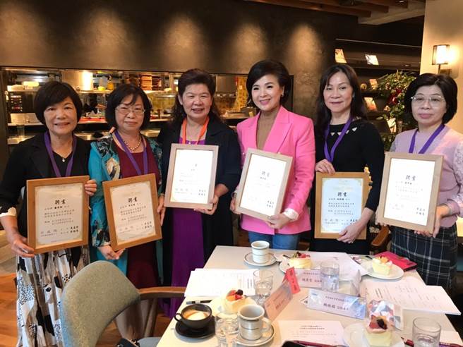 中台湾发展快速，其中关键是很多的企业家都是展现女力。（行政院中办提供／卢金足台中传真）