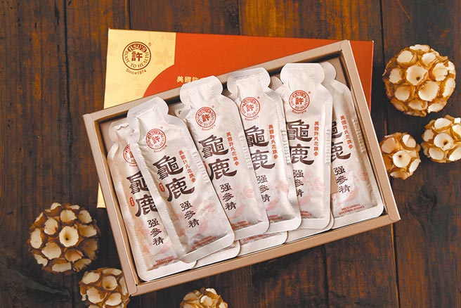 美国许氏参业集团精选多种珍贵素材成分，全美首家cGMP标准产销参厂，通过美国FDA检验规范，高科技粉末精萃，品质地道有保障，包装轻巧，防潮新鲜，ㄧ天两包开封即食最便利的营养补给。图／业者提供